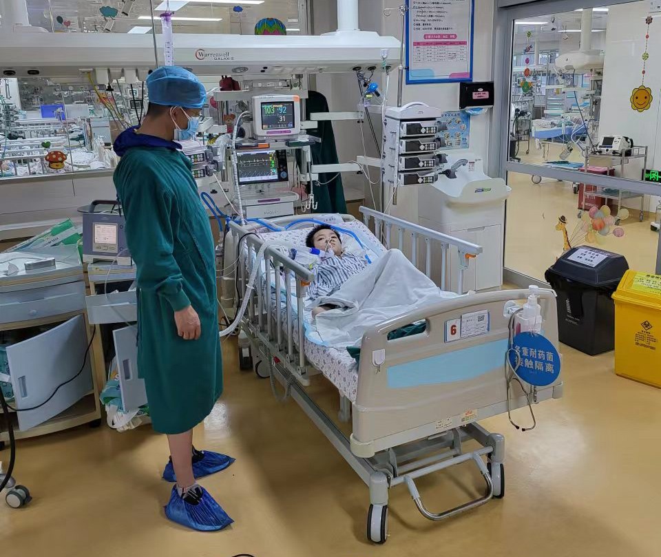 正安县跨省救护车出租公司